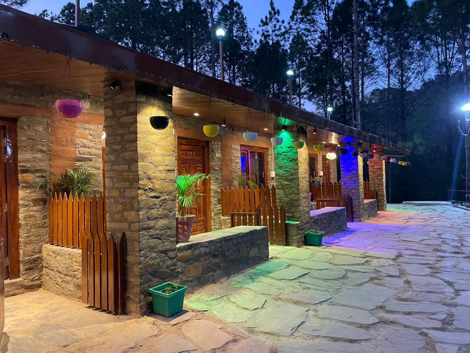 Pauri Nature Villaas Basa Homestay מראה חיצוני תמונה