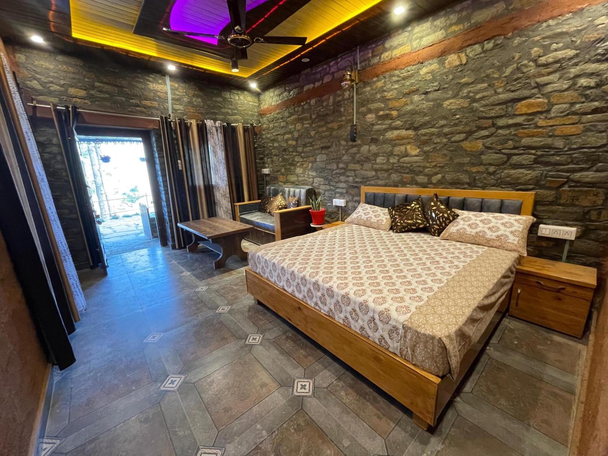 Pauri Nature Villaas Basa Homestay מראה חיצוני תמונה
